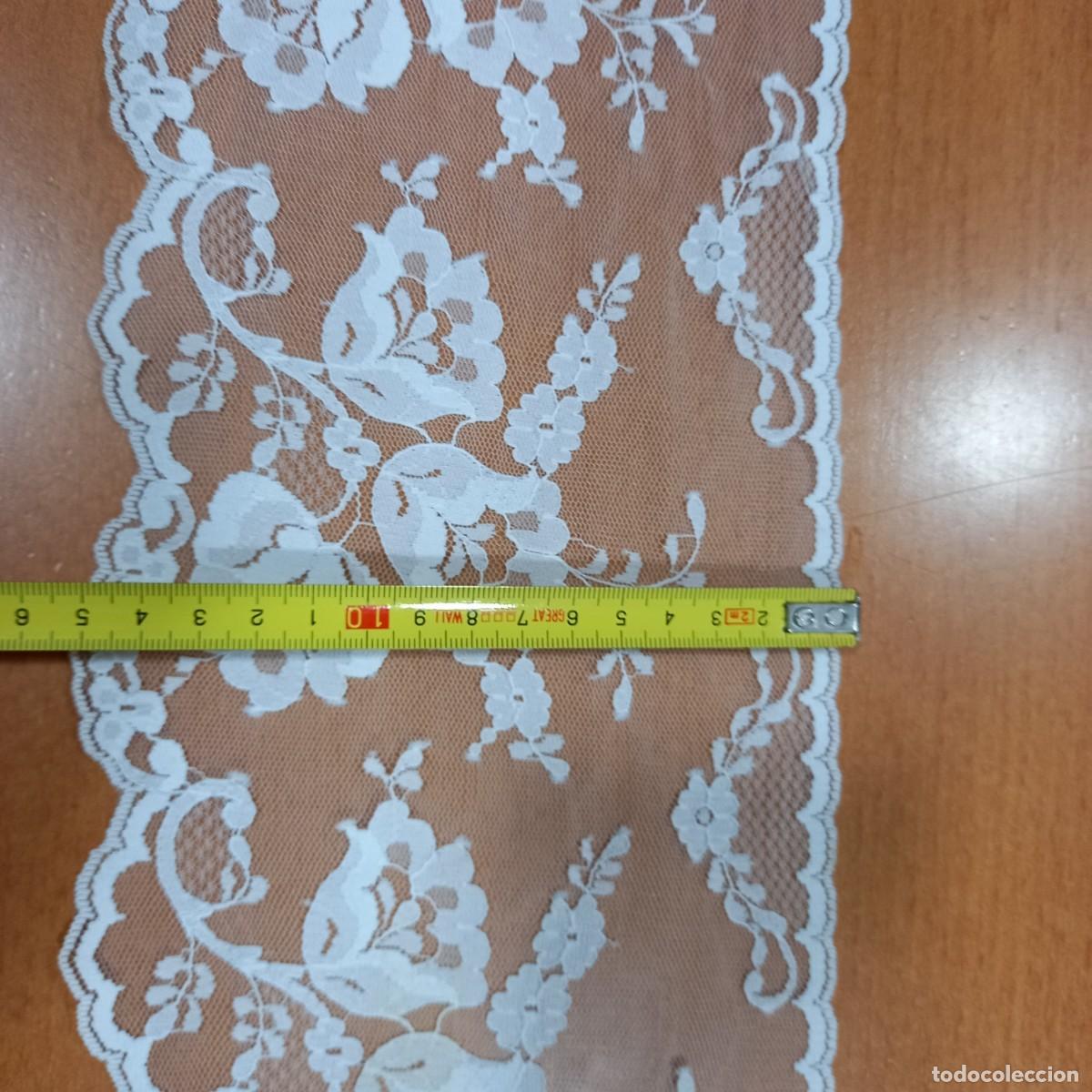 Antig&uuml;edades: Puntilla de blonda de nylon ancho - Foto 3