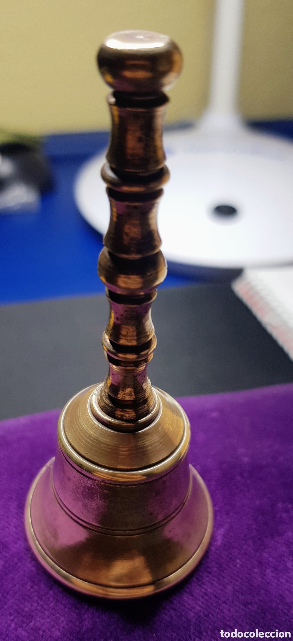 Antig&uuml;edades: Antigua Campanilla de bronce o laton - Foto 1