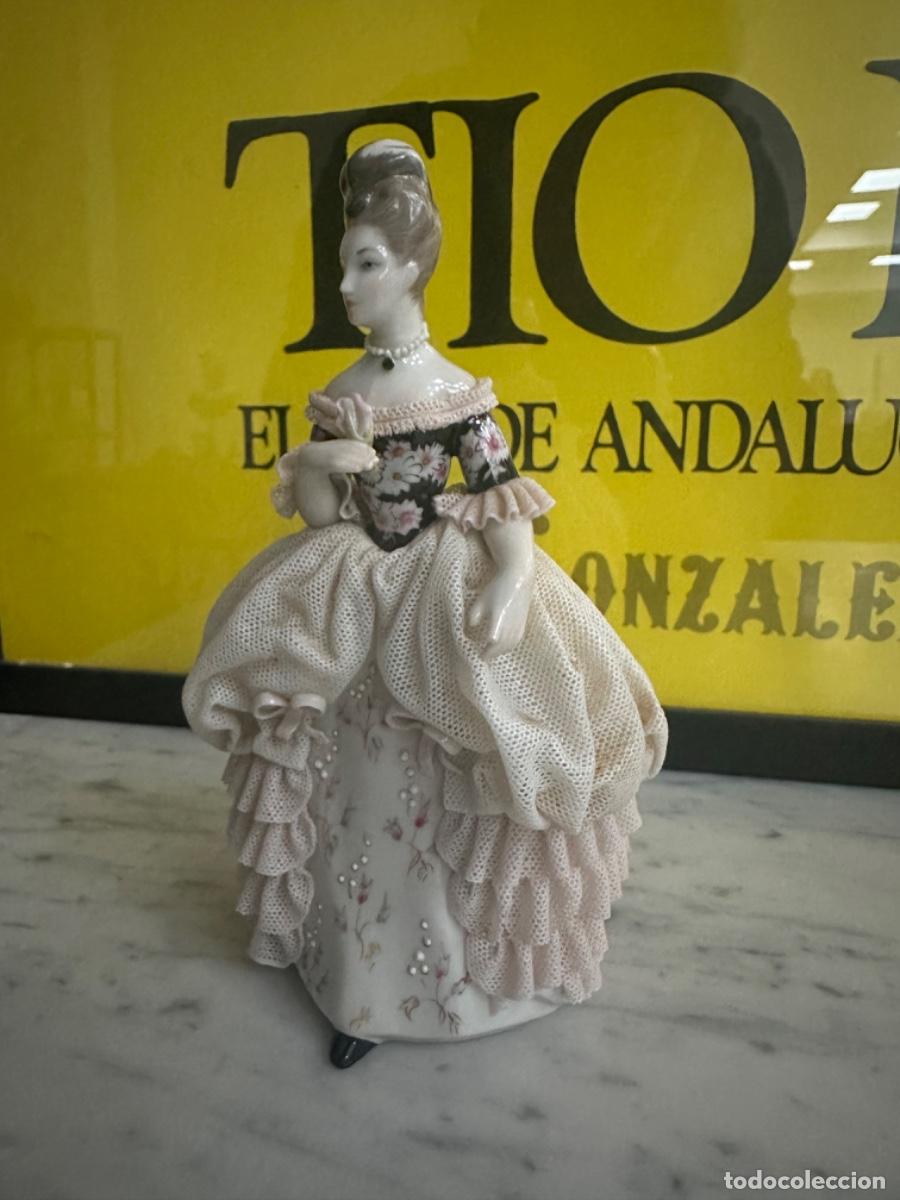Antig&uuml;edades: Dama lladro descatalogada - Foto 2