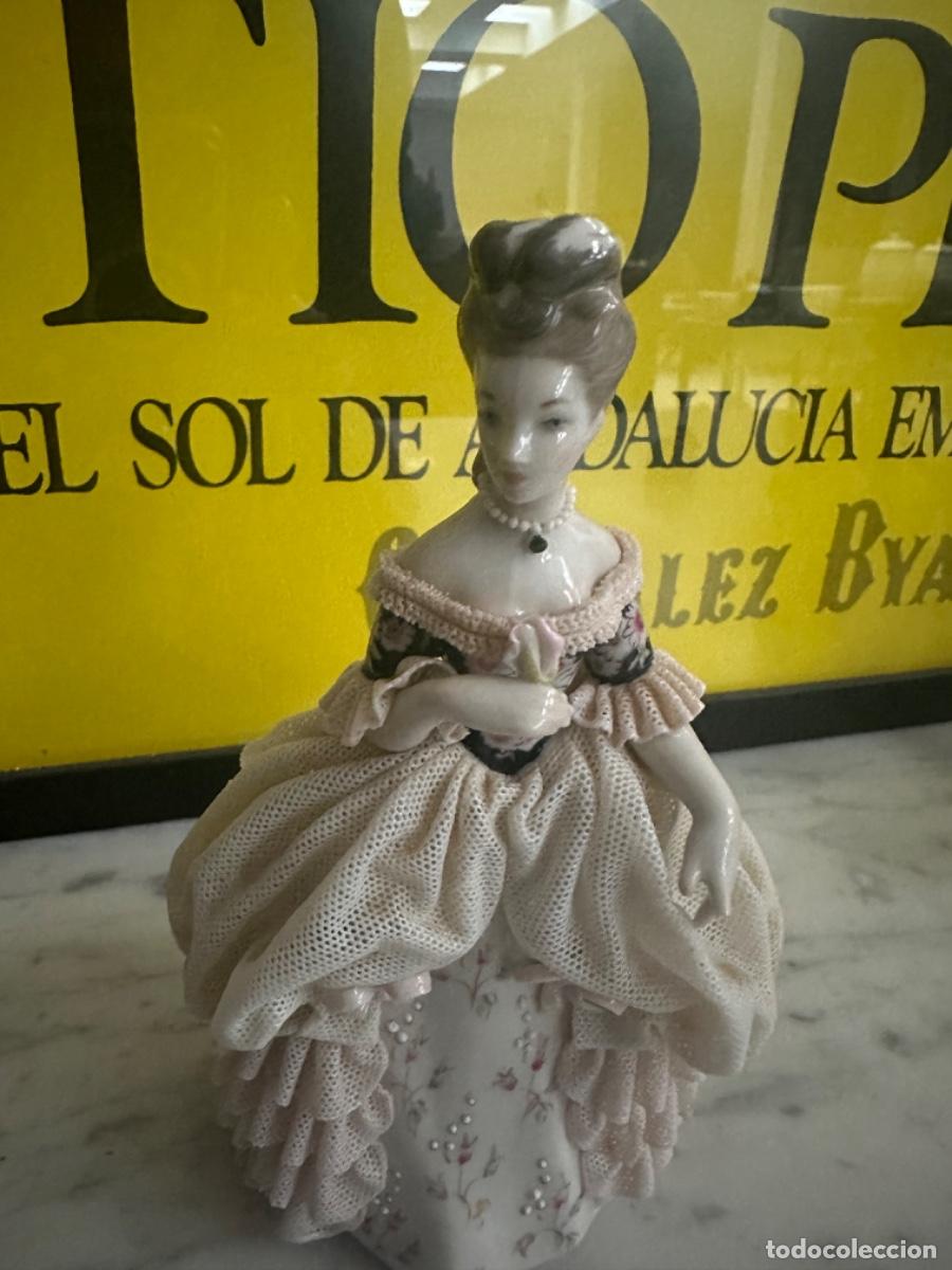 Antig&uuml;edades: Dama lladro descatalogada - Foto 3