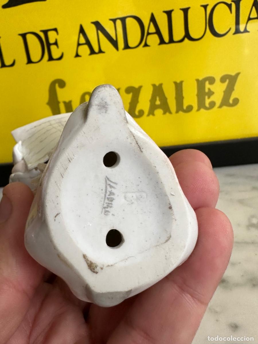 Antig&uuml;edades: Monaguillo leyendo lladro - Foto 3