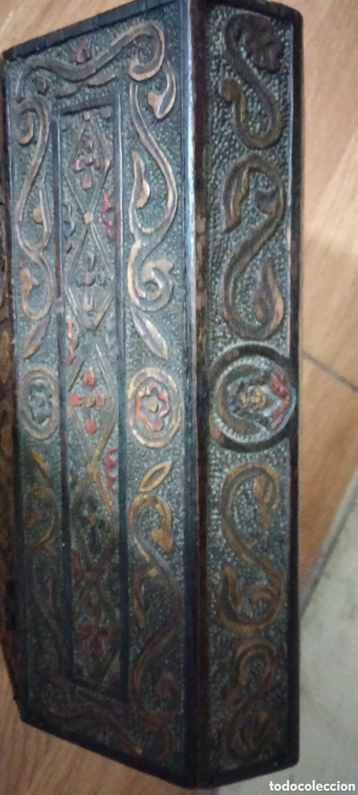 Antig&uuml;edades: COFRE MADERA TALLADA - Foto 6
