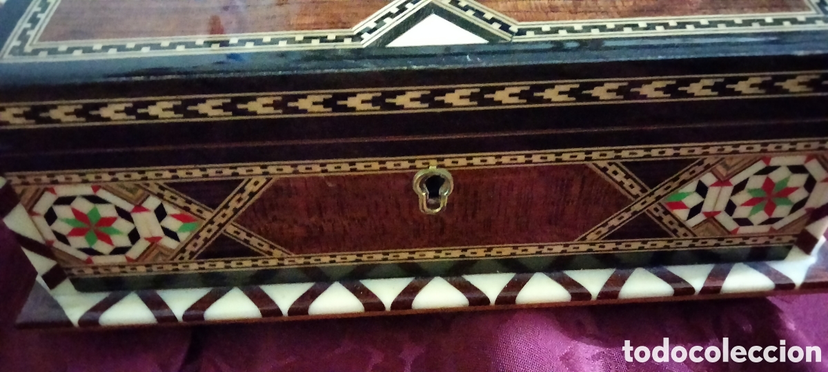 Antig&uuml;edades: CAJA TARACEA CON INSCUTRACIONES - Foto 3
