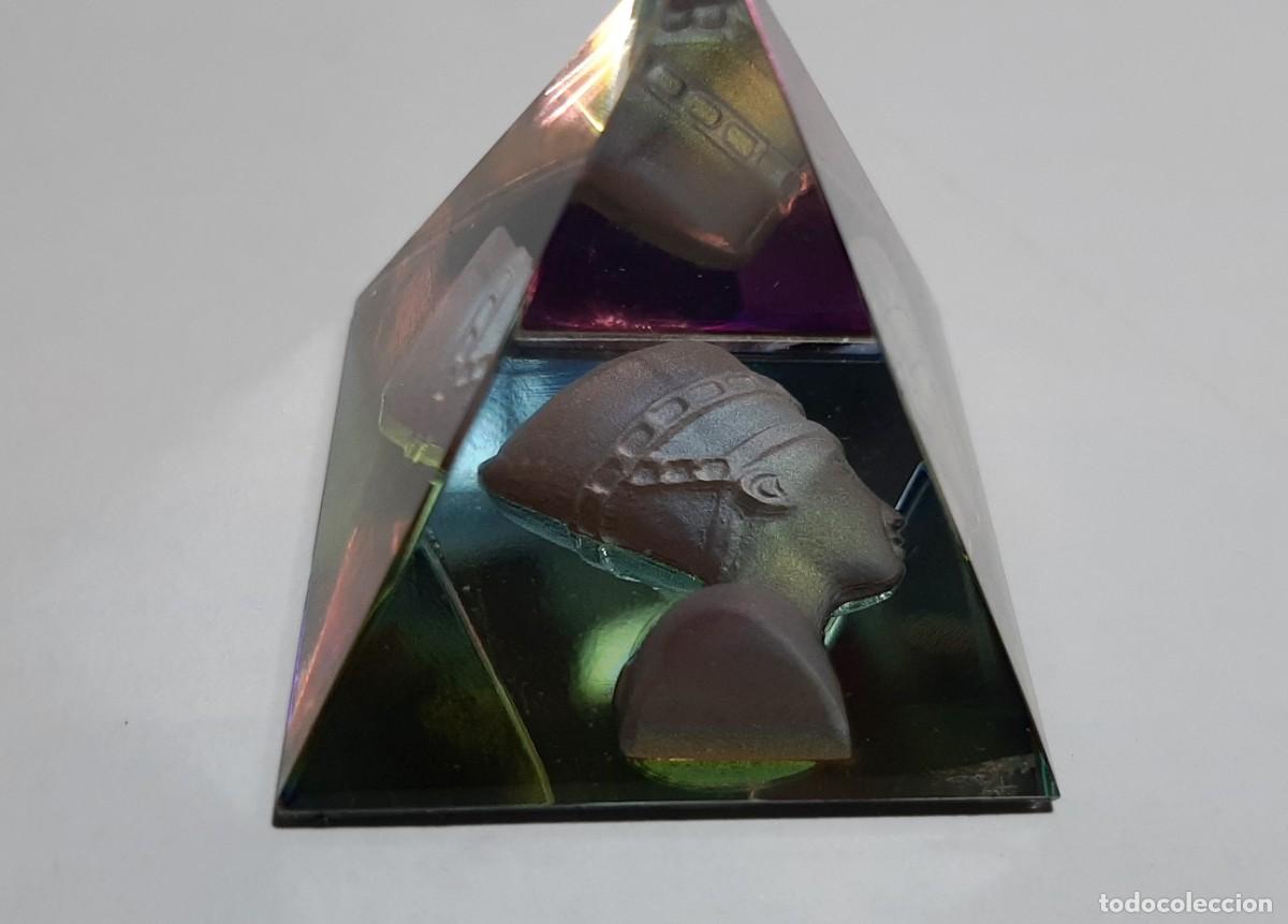 Antig&uuml;edades: Pir&aacute;mide de cristal Nefertiti - Foto 2