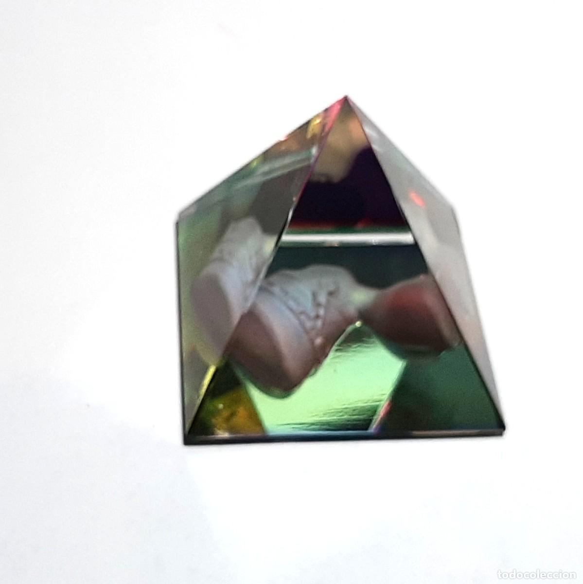 Antig&uuml;edades: Pir&aacute;mide de cristal Nefertiti - Foto 3