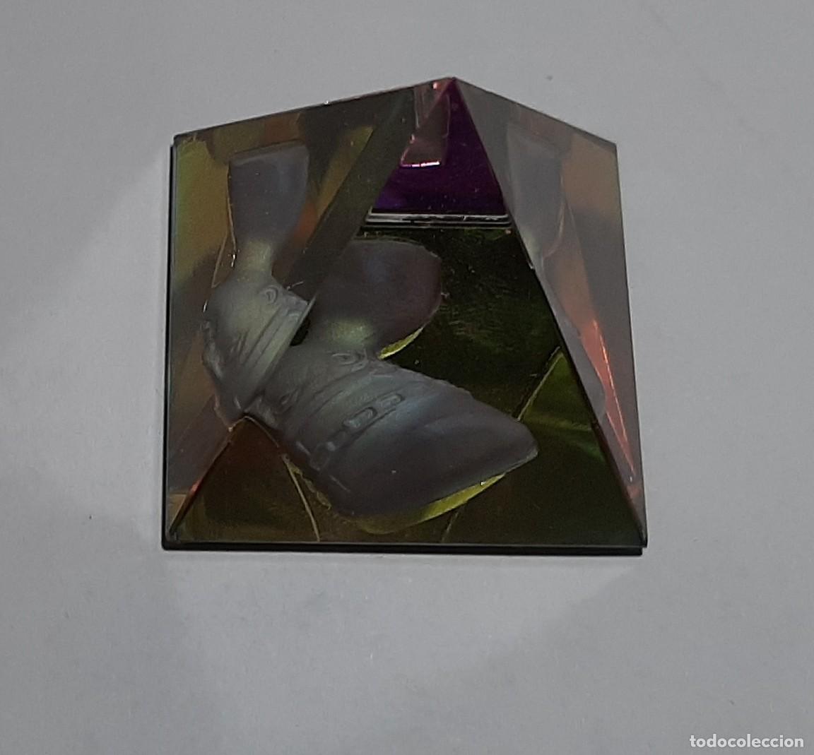 Antig&uuml;edades: Pir&aacute;mide de cristal Nefertiti - Foto 5