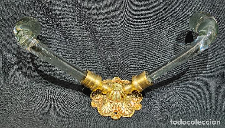Antig&uuml;edades: MAGNIFICA PERCHA DOBLE EN BRONCE Y CRISTAL - Foto 2