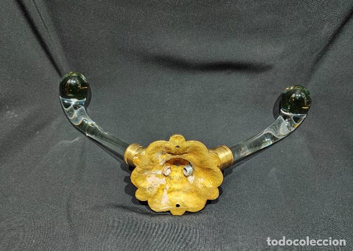 Antig&uuml;edades: MAGNIFICA PERCHA DOBLE EN BRONCE Y CRISTAL - Foto 4
