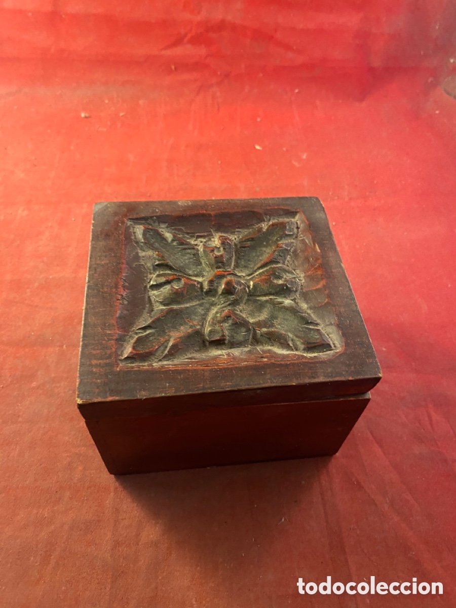 Antig&uuml;edades: Caja de madera - Foto 2