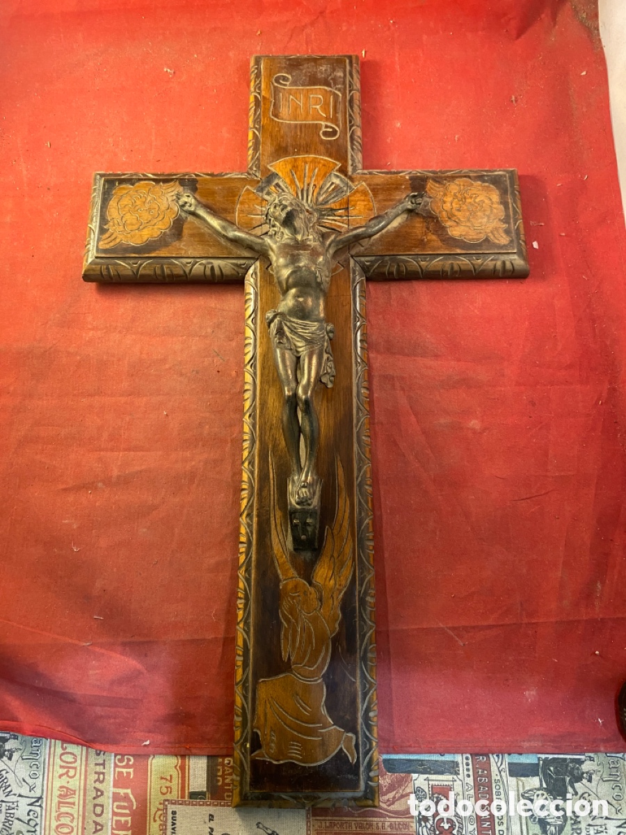 Antig&uuml;edades: Espectacular cristo de bronce y madera tallada - Foto 1