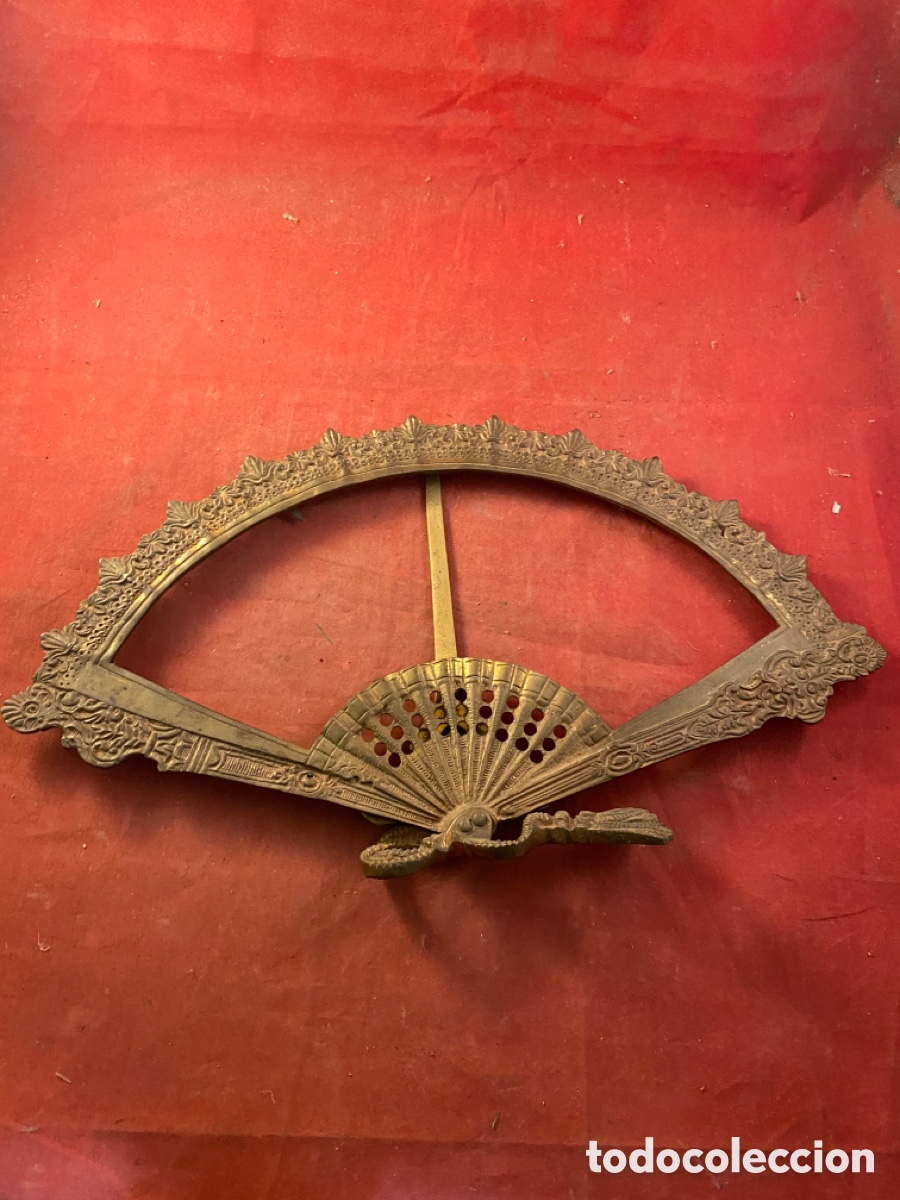Antig&uuml;edades: Portarretrato abanico de bronce - Foto 3