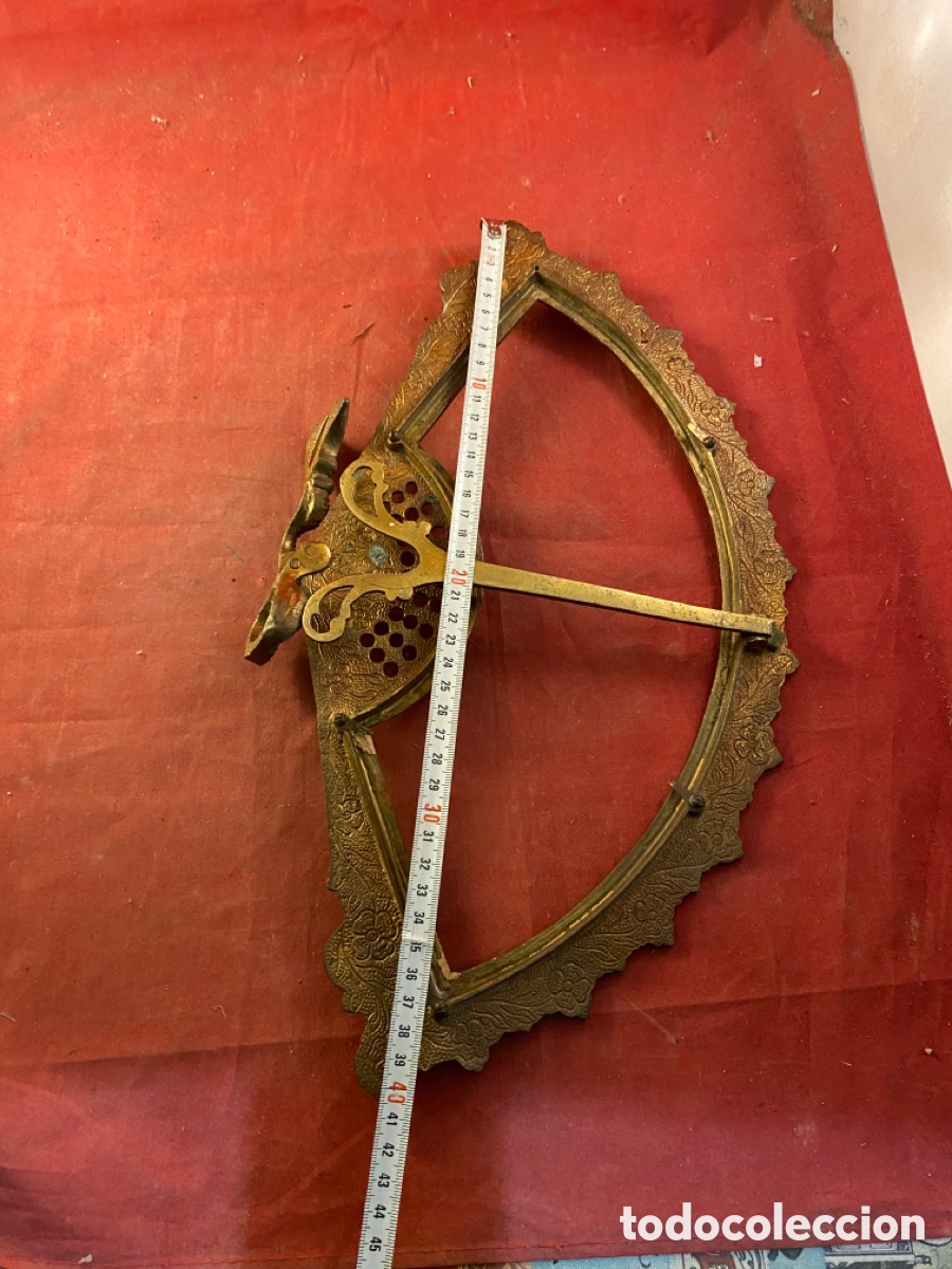 Antig&uuml;edades: Portarretrato abanico de bronce - Foto 4