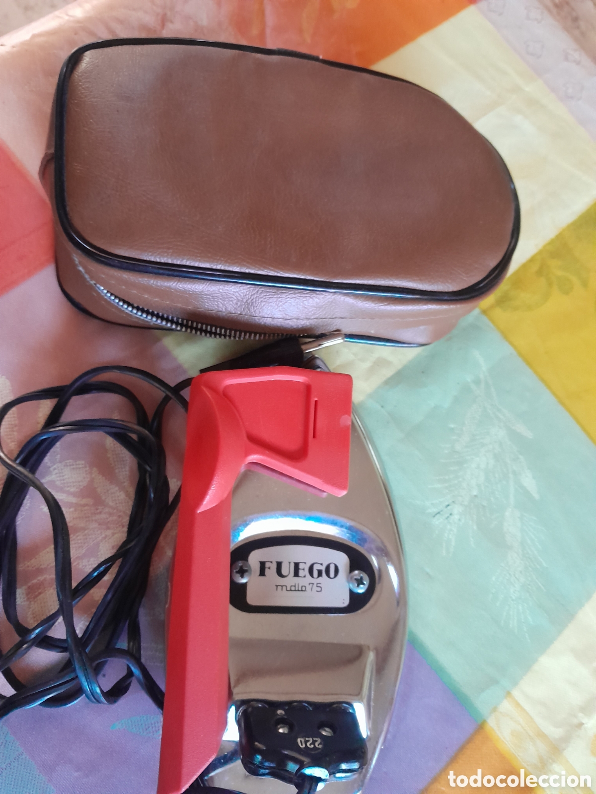 Antiquit&eacute;s: Plancha de viaje vintage