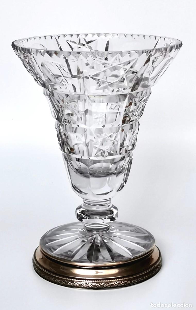 Antig&uuml;edades: Florero de cristal tallado - Foto 1