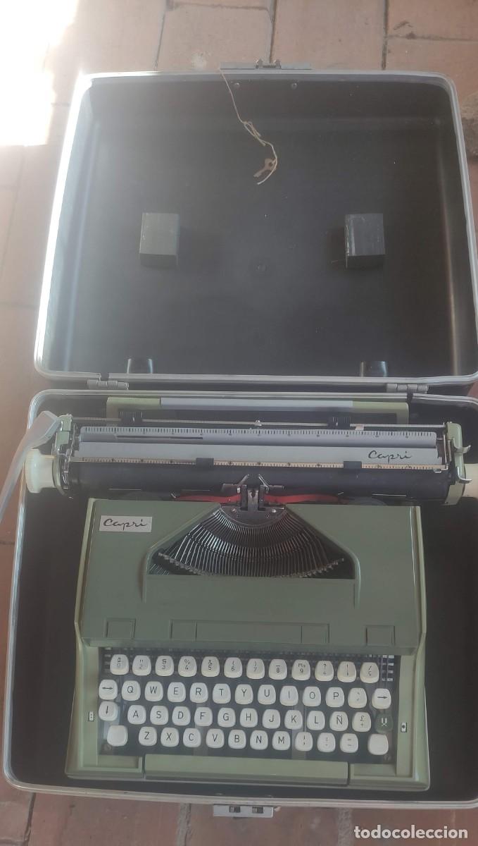 Antig&uuml;edades: MAQUINA DE ESCRIBIR CAPRI - Foto 2