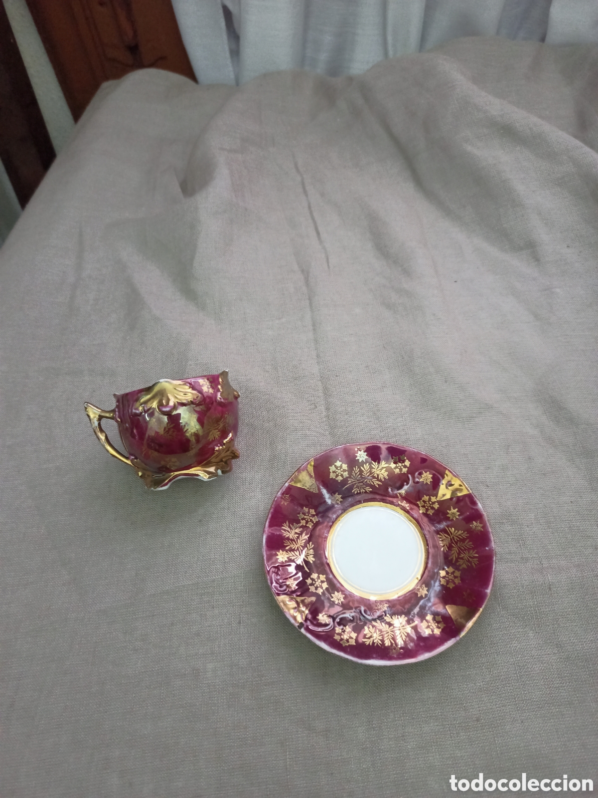 Antig&uuml;edades: Muy original taza con plato. - Foto 2