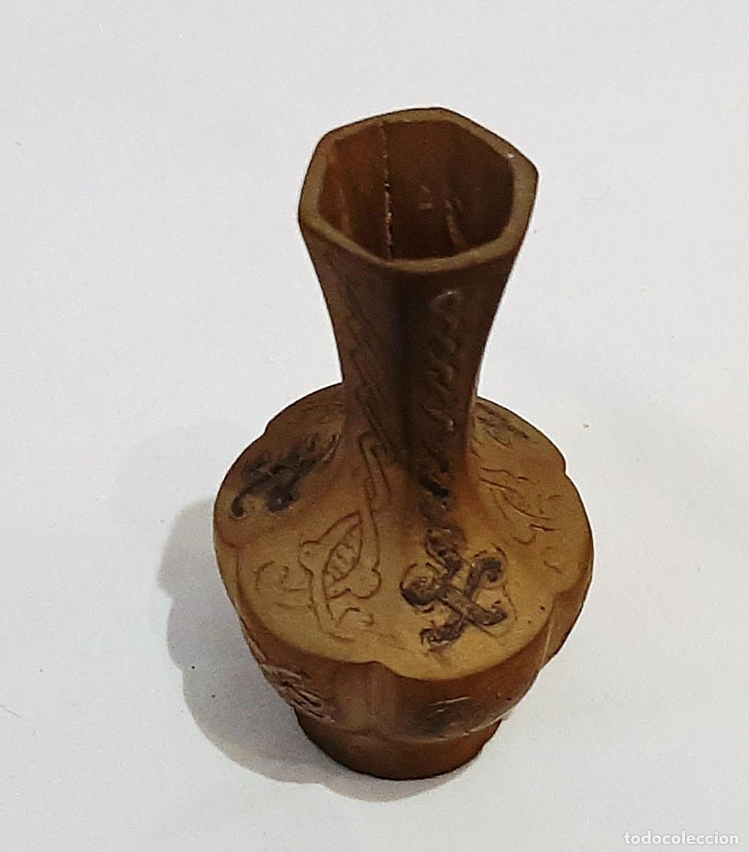 Antig&uuml;edades: Peque&ntilde;o jarr&oacute;n en bronce labrado - Foto 3