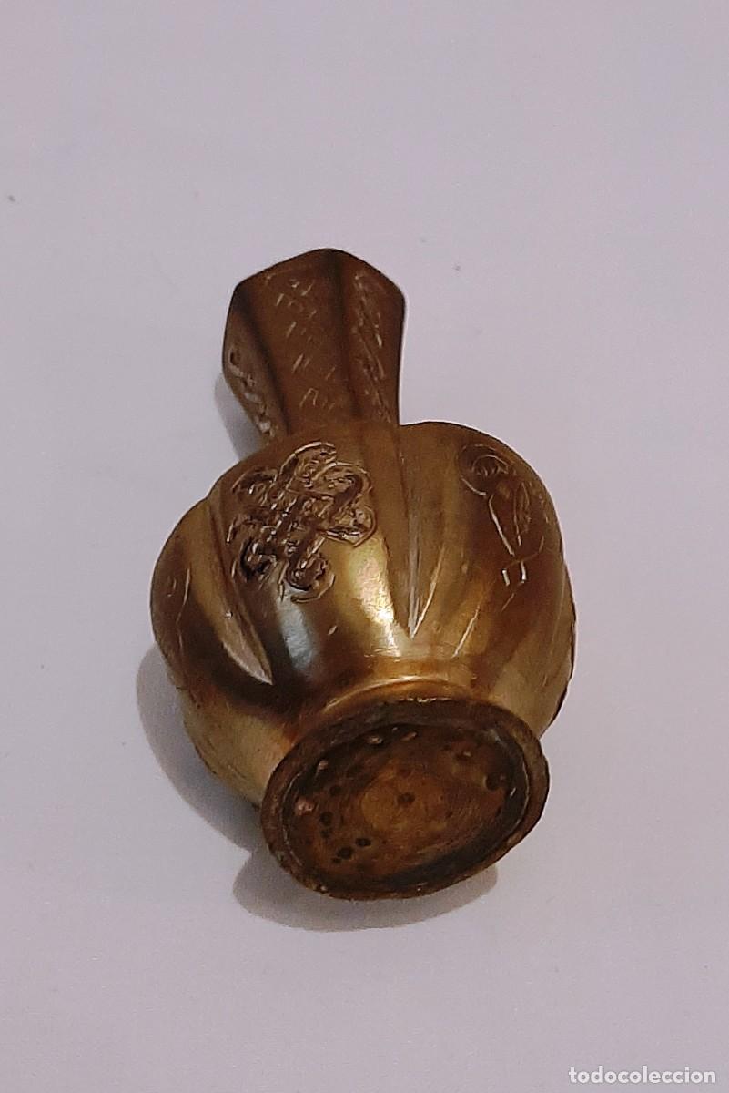 Antig&uuml;edades: Peque&ntilde;o jarr&oacute;n en bronce labrado - Foto 6
