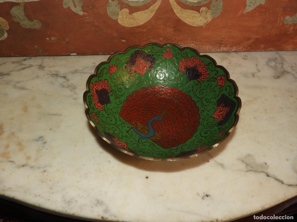 Antig&uuml;edades: CUENCO DE BRONCE CLOISONNE CON FORMA DE PAVO REAL - Foto 7