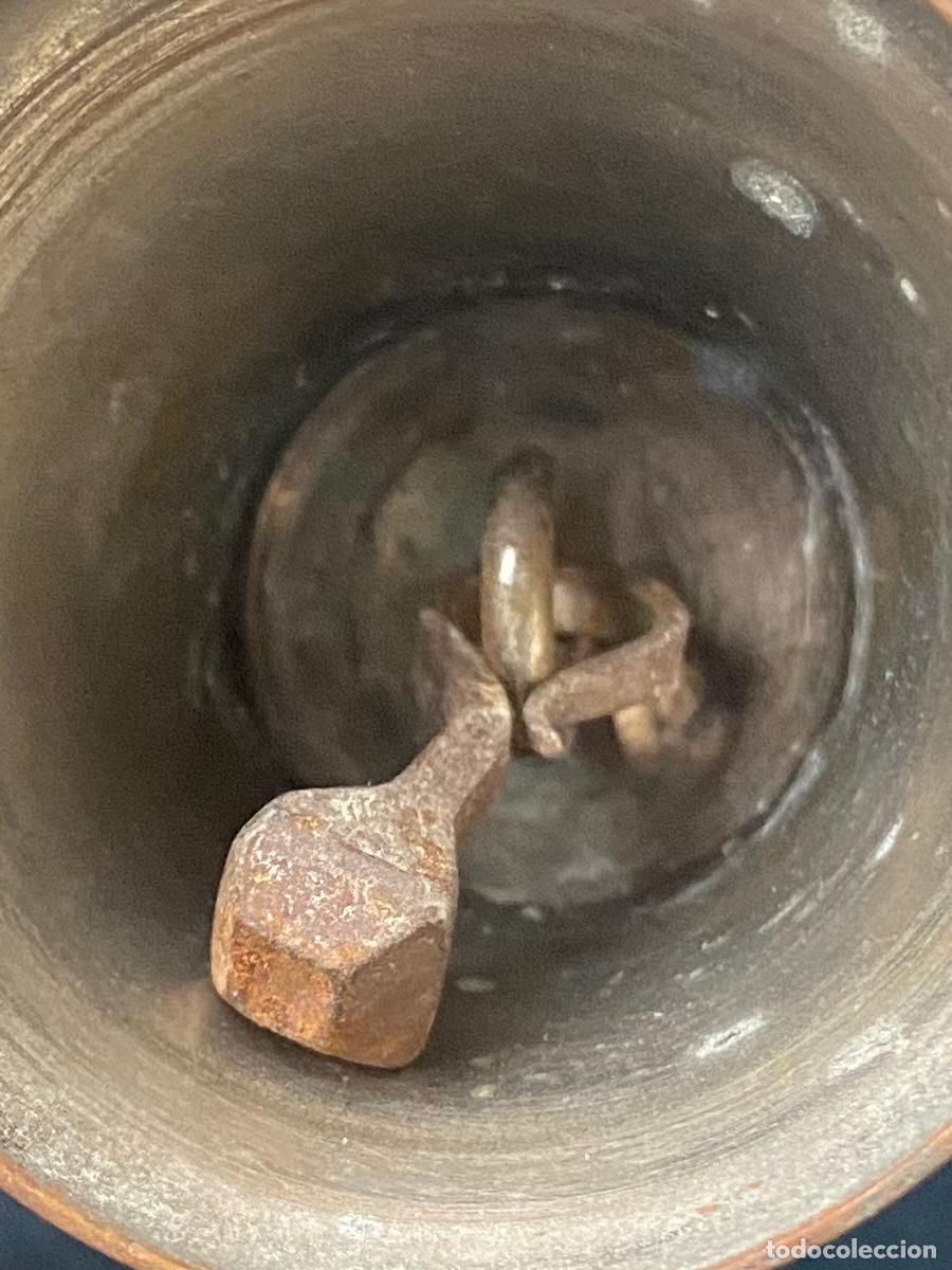 Antig&uuml;edades: 169- Campanilla de cobre y bamb&uacute;. - Foto 6