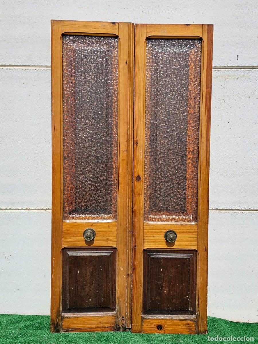Antig&uuml;edades: Puerta cristalera de doble hoja