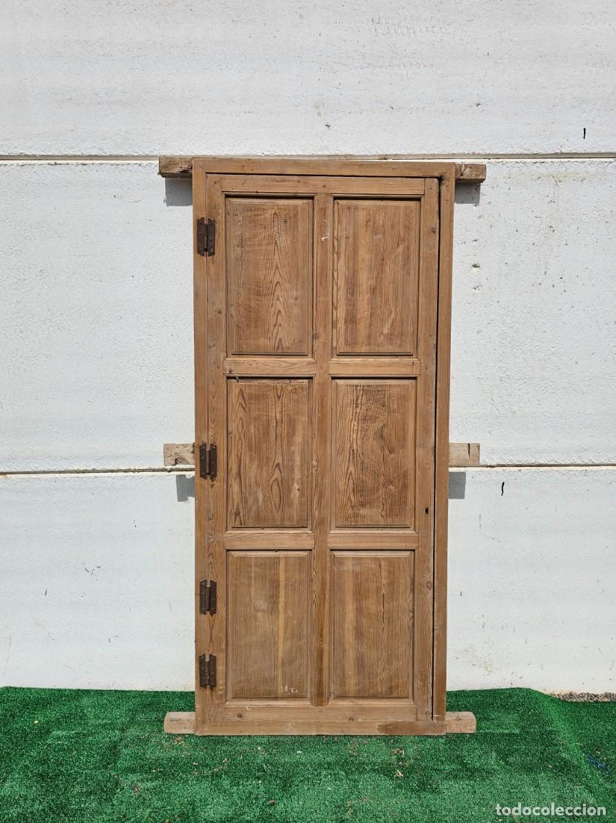 Antig&uuml;edades: Puerta antigua de interior de una hoja