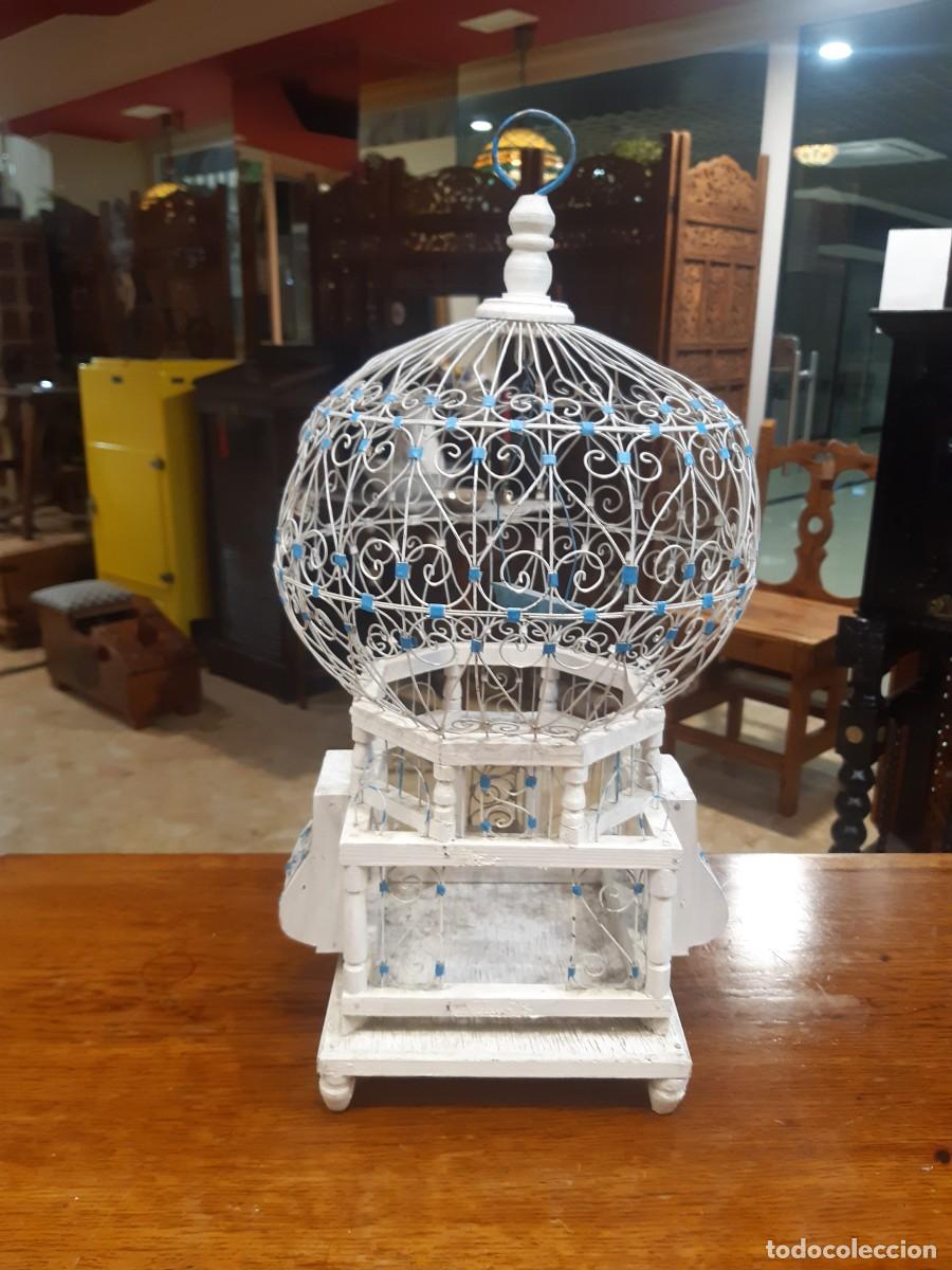 Antig&uuml;edades: JAULA CON DISE&Ntilde;O MUY DECORATIVO