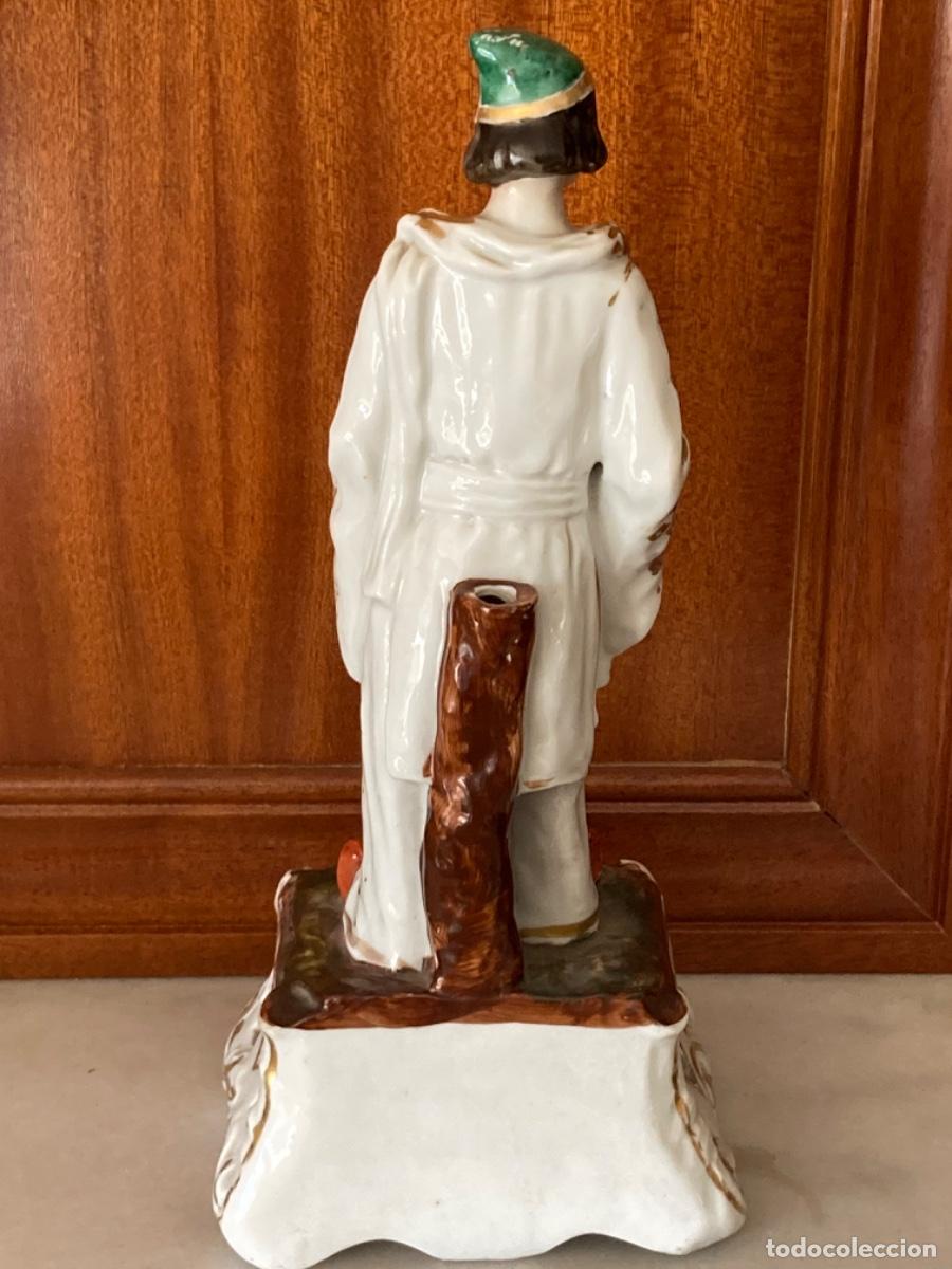 Antig&uuml;edades: Figura de Viejo Paris - Foto 5