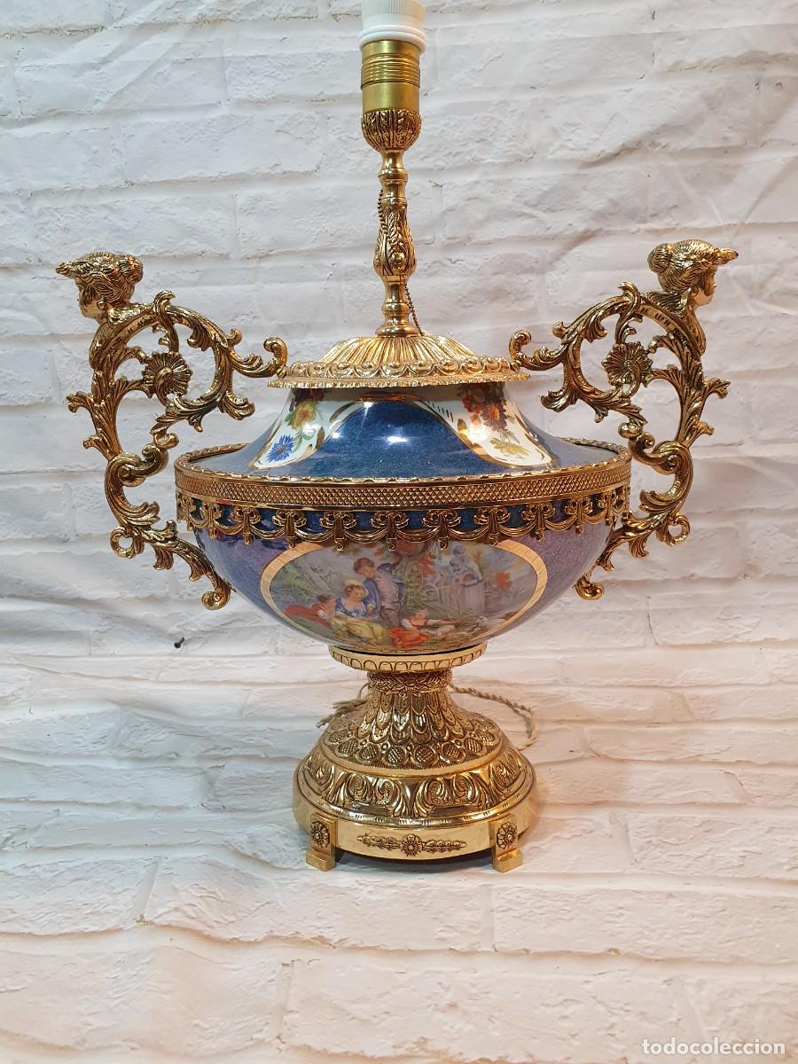 Antig&uuml;edades: LAMPARA DE PORCELANA Y BRONCE - Foto 1