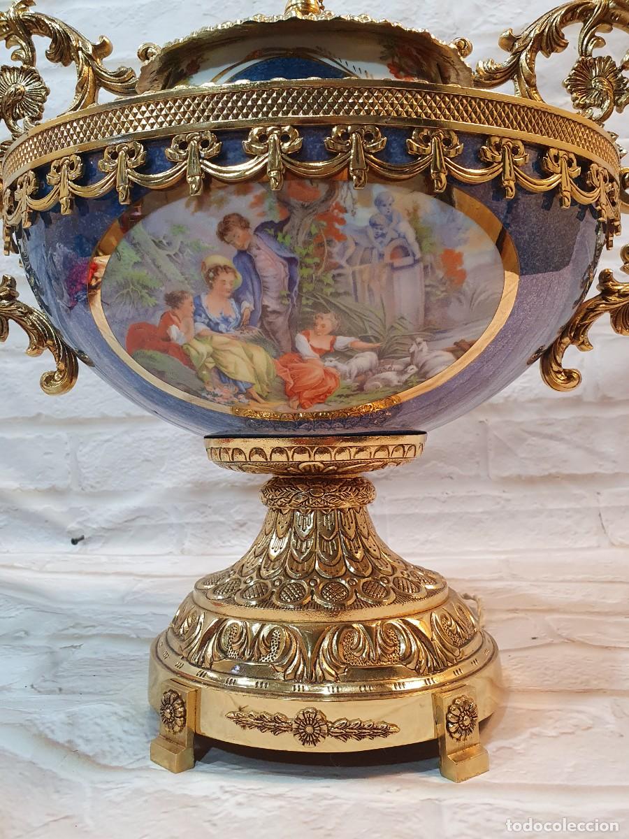 Antig&uuml;edades: LAMPARA DE PORCELANA Y BRONCE - Foto 3