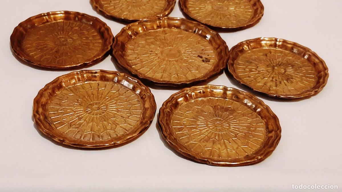Antig&uuml;edades: Juego de platos en bronce - Foto 2