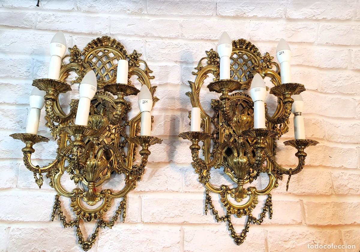 Antig&uuml;edades: PAREJA DE APLIQUES DE BRONCE ESTILO LUIS XV - Foto 1