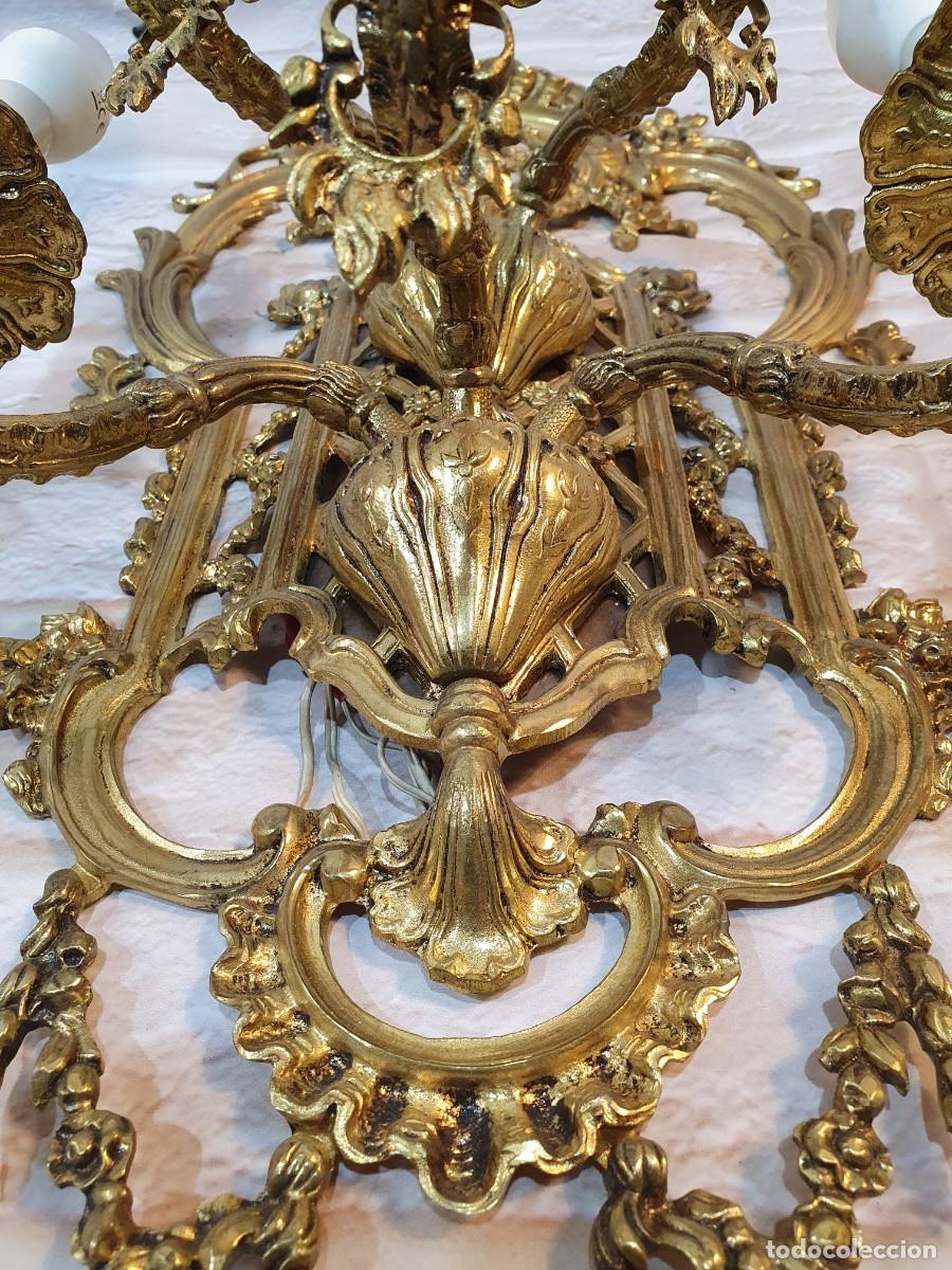 Antig&uuml;edades: PAREJA DE APLIQUES DE BRONCE ESTILO LUIS XV - Foto 4