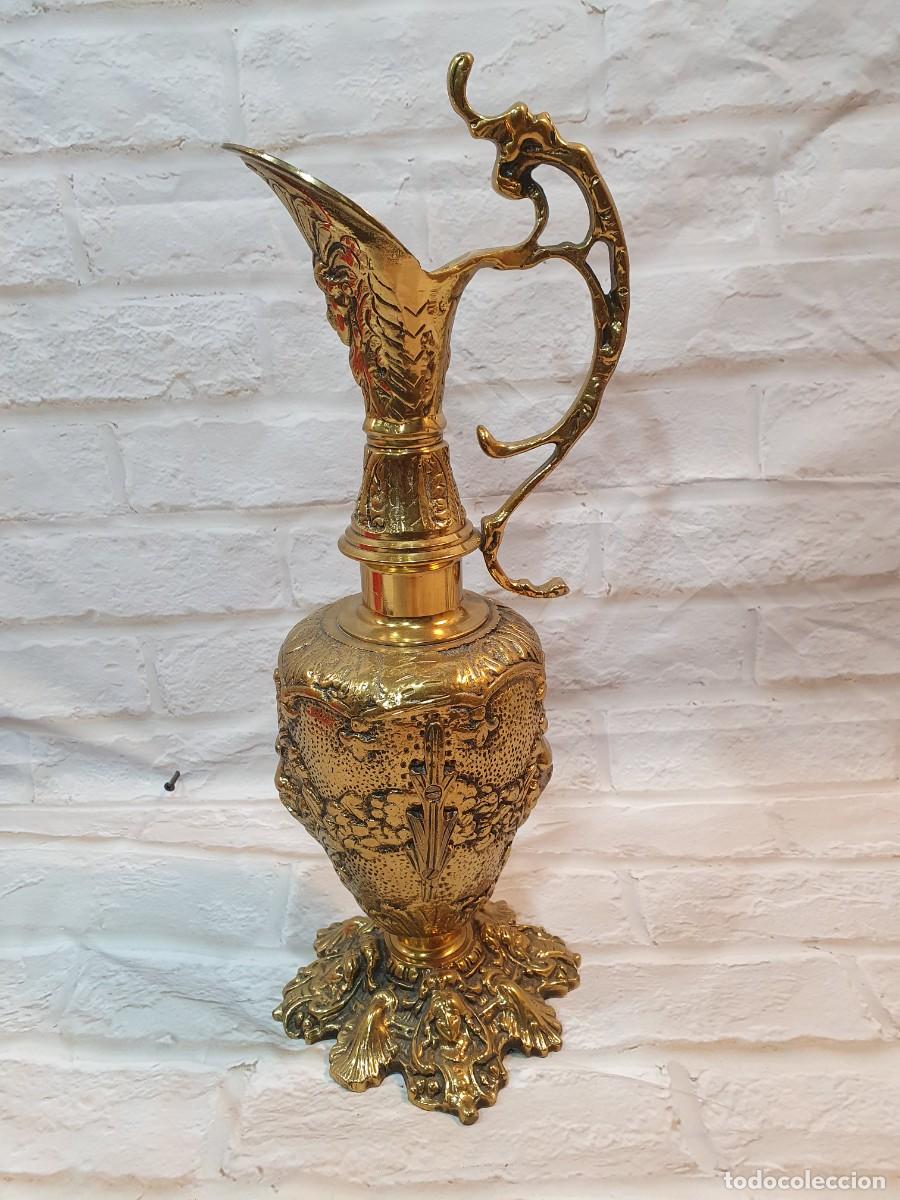 Antig&uuml;edades: JARRON DE BRONCE CON RELIEVES - Foto 1