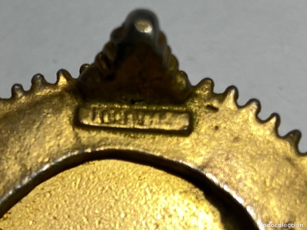 Antig&uuml;edades: 172- Vasito de vodka. Bronce sobredorado. SXIX. - Foto 4