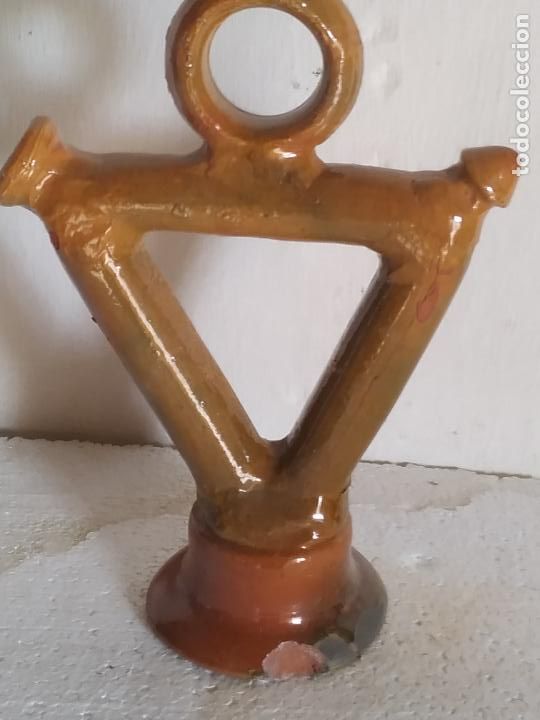 Antig&uuml;edades: Botijo triangular alfateria extinguida Madridejos (Toledo) - Foto 2