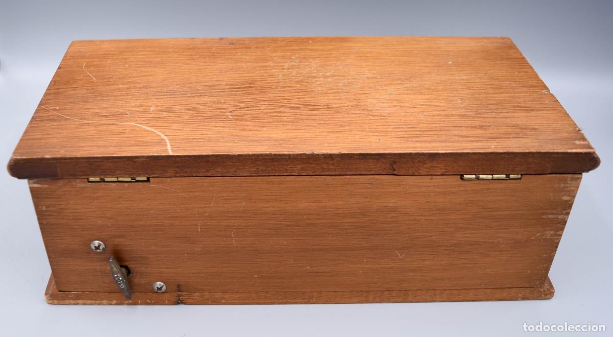 Antig&uuml;edades: Caja / joyero musical - Madera - Foto 7