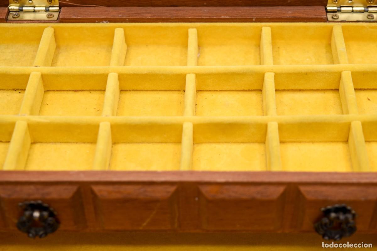 Antig&uuml;edades: Caja / joyero musical - Madera - Foto 10