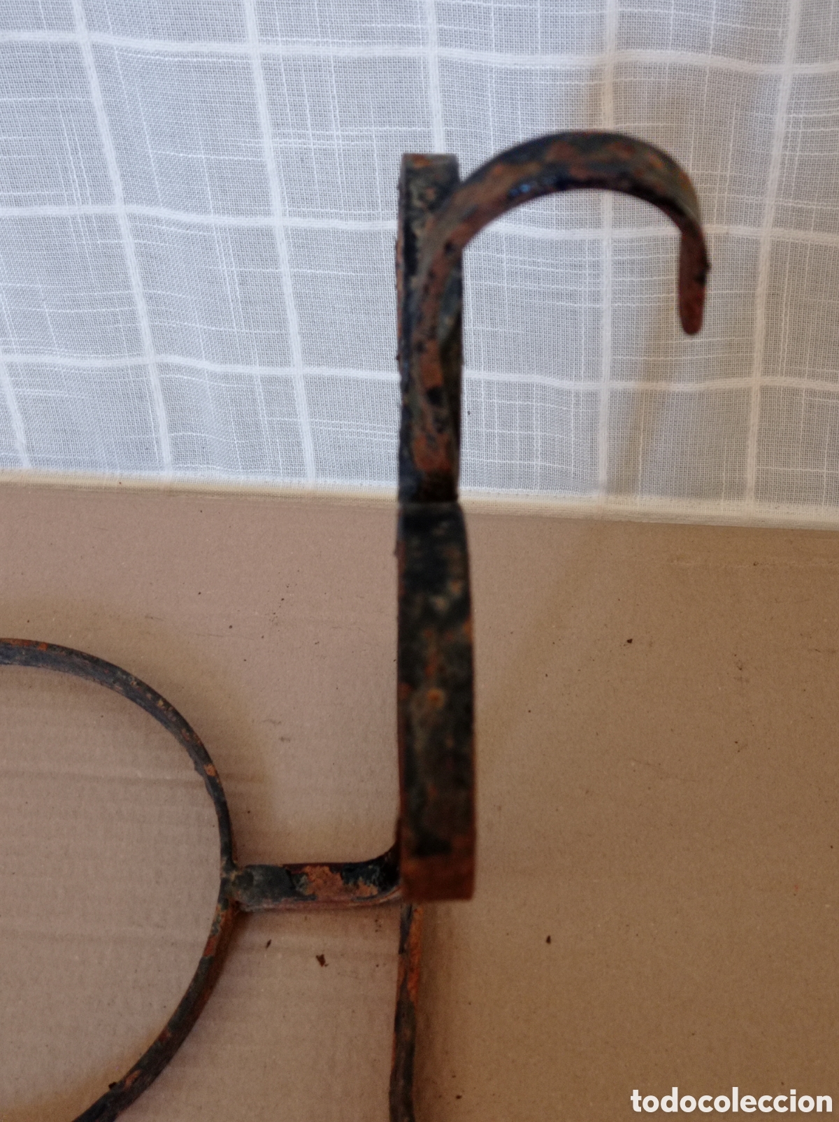 Antig&uuml;edades: SOPORTE DE FORJA PARA COLGAR MACETAS - Foto 3