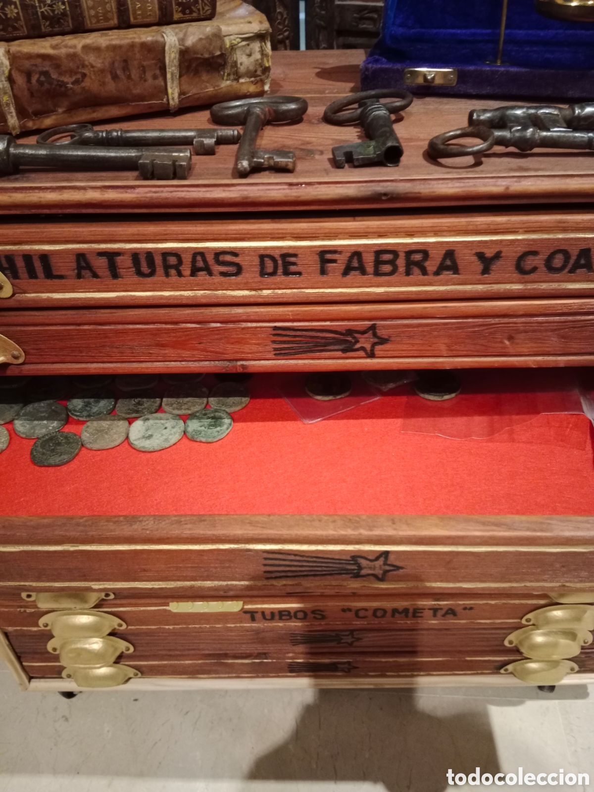 Antig&uuml;edades: Antiguo mueble expositor de 1903 - Foto 6