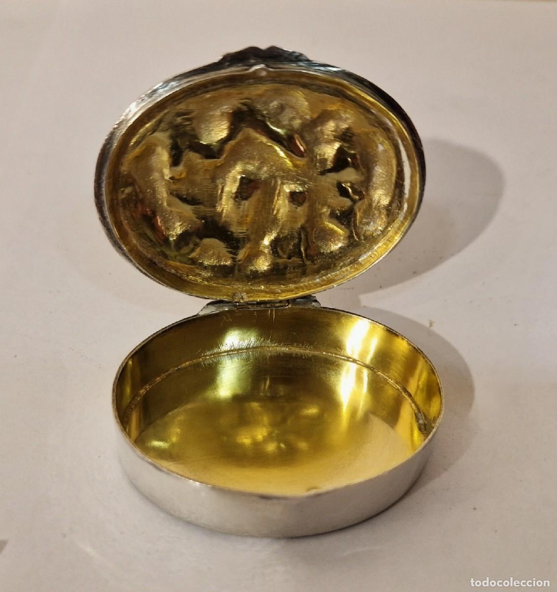 Antig&uuml;edades: cajita de plata con marca - Foto 2
