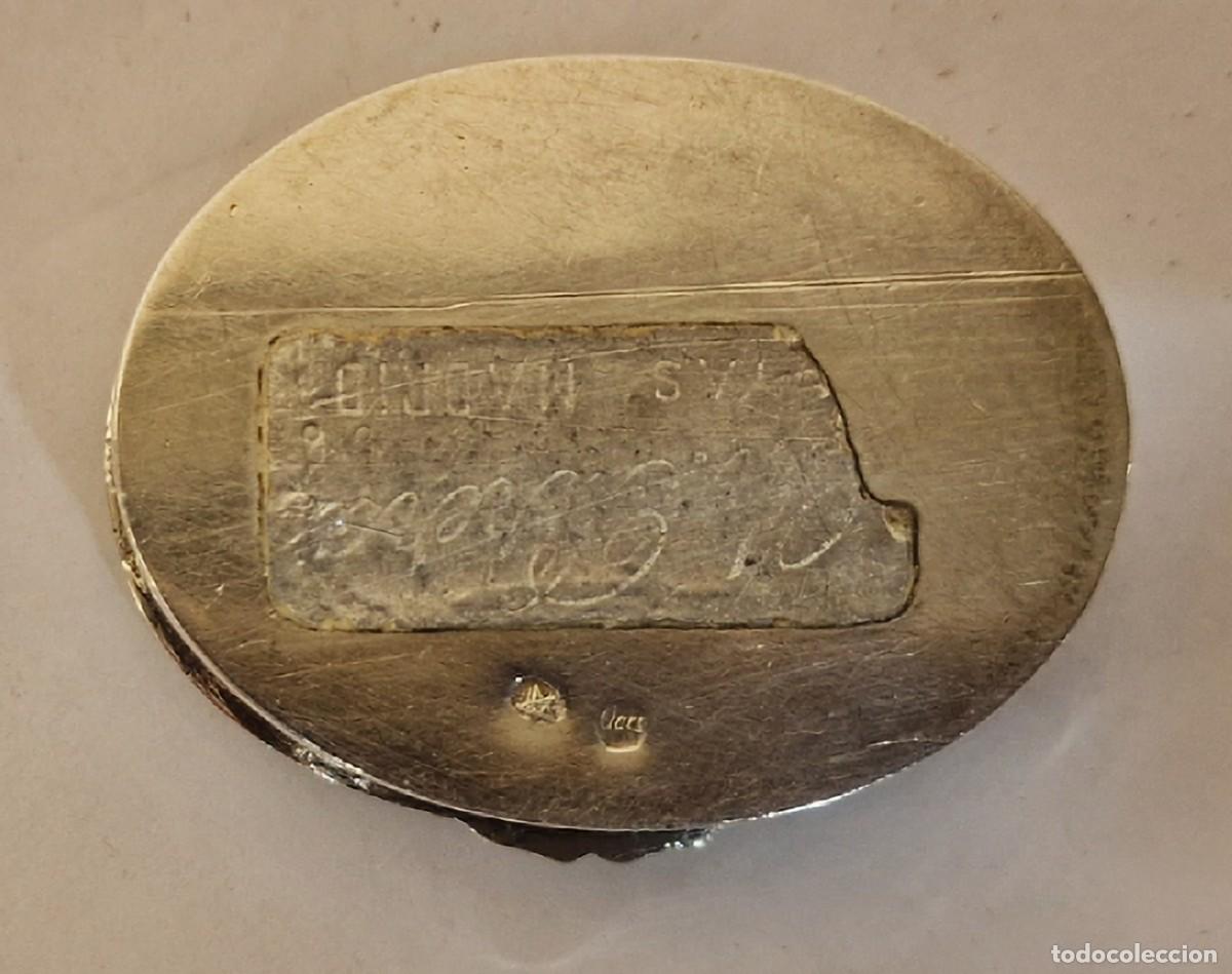 Antig&uuml;edades: cajita de plata con marca - Foto 4