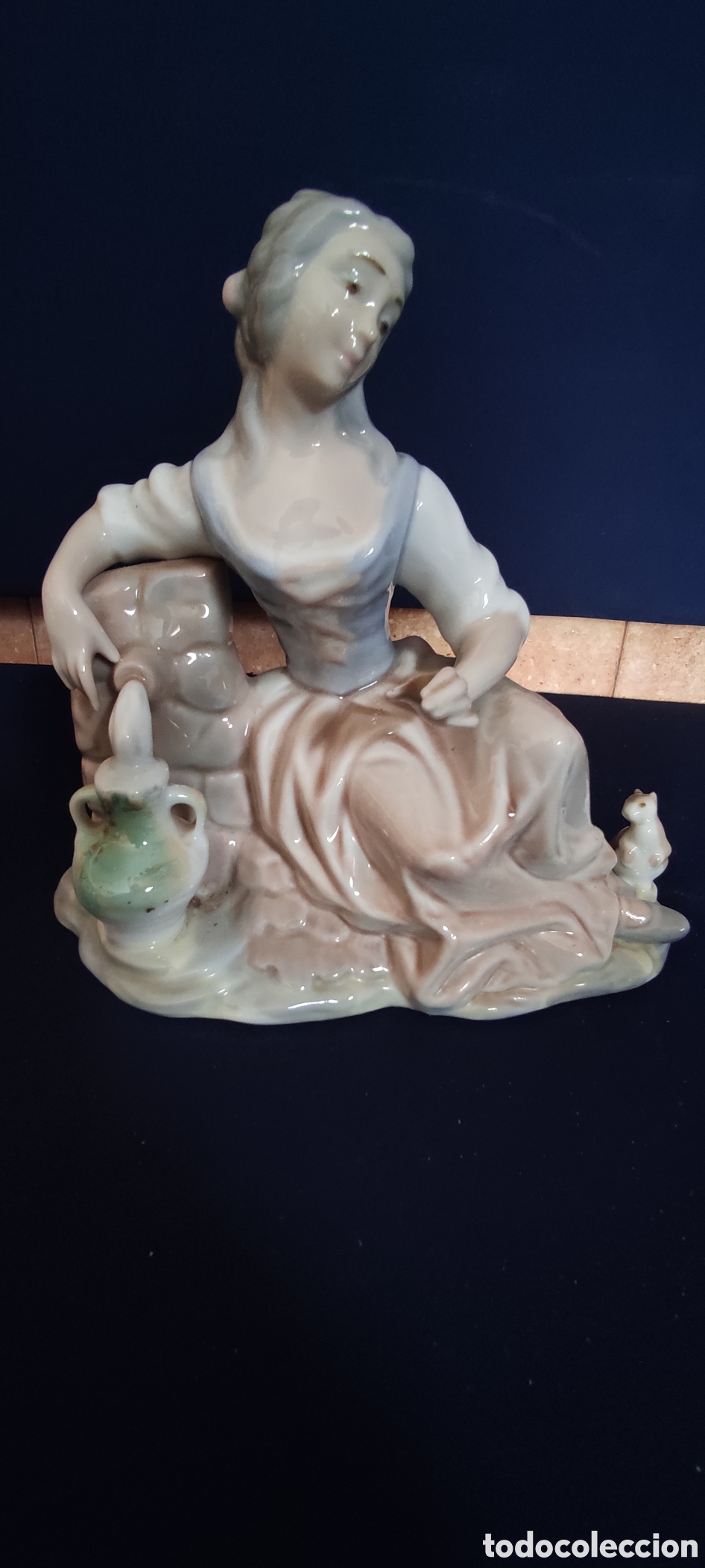 Antig&uuml;edades: FIGURA DE PORCELANAS TENGRA - Foto 2