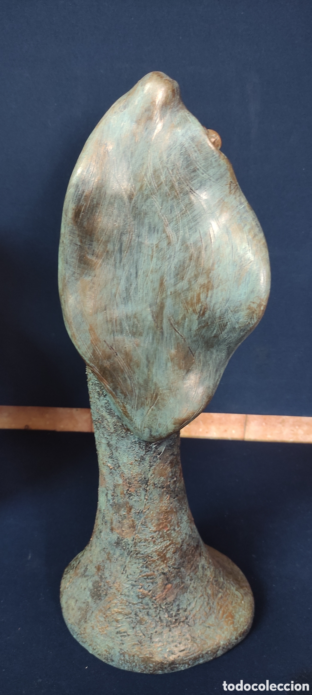 Antig&uuml;edades: FIGURA MUJER CON FLOR - Foto 3