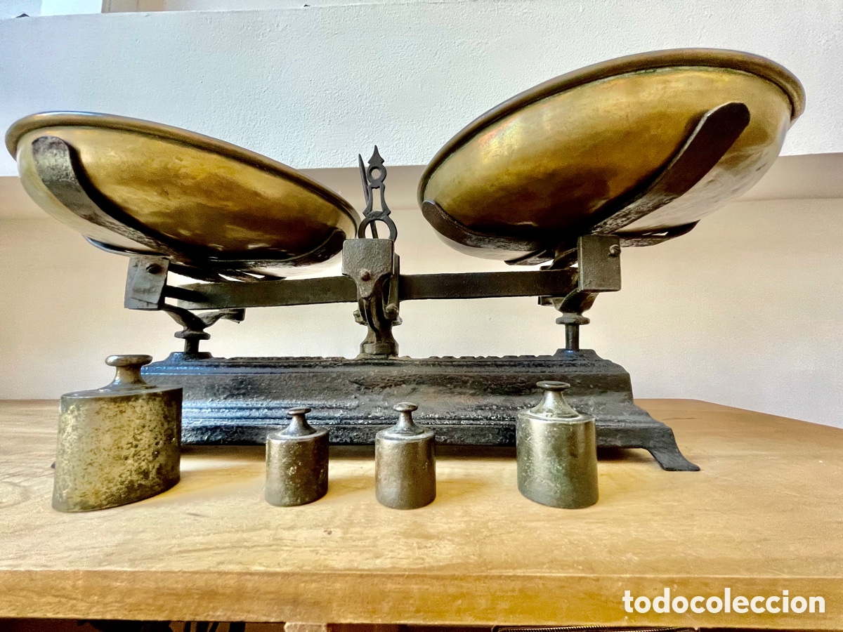 Antig&uuml;edades: Balanza pesas antigua - Foto 1