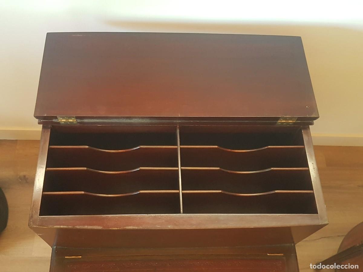 Antig&uuml;edades: Mueble escalera antiguo estilo Luis XV - Foto 4