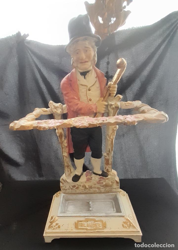 Antig&uuml;edades: Paraguero irland&eacute;s - Foto 1