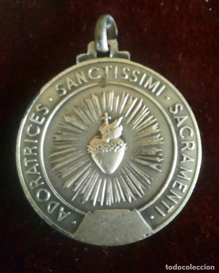 Antig&uuml;edades: MEDALLA BEATA SAN RAFAELA MAR&Iacute;A. - Foto 2