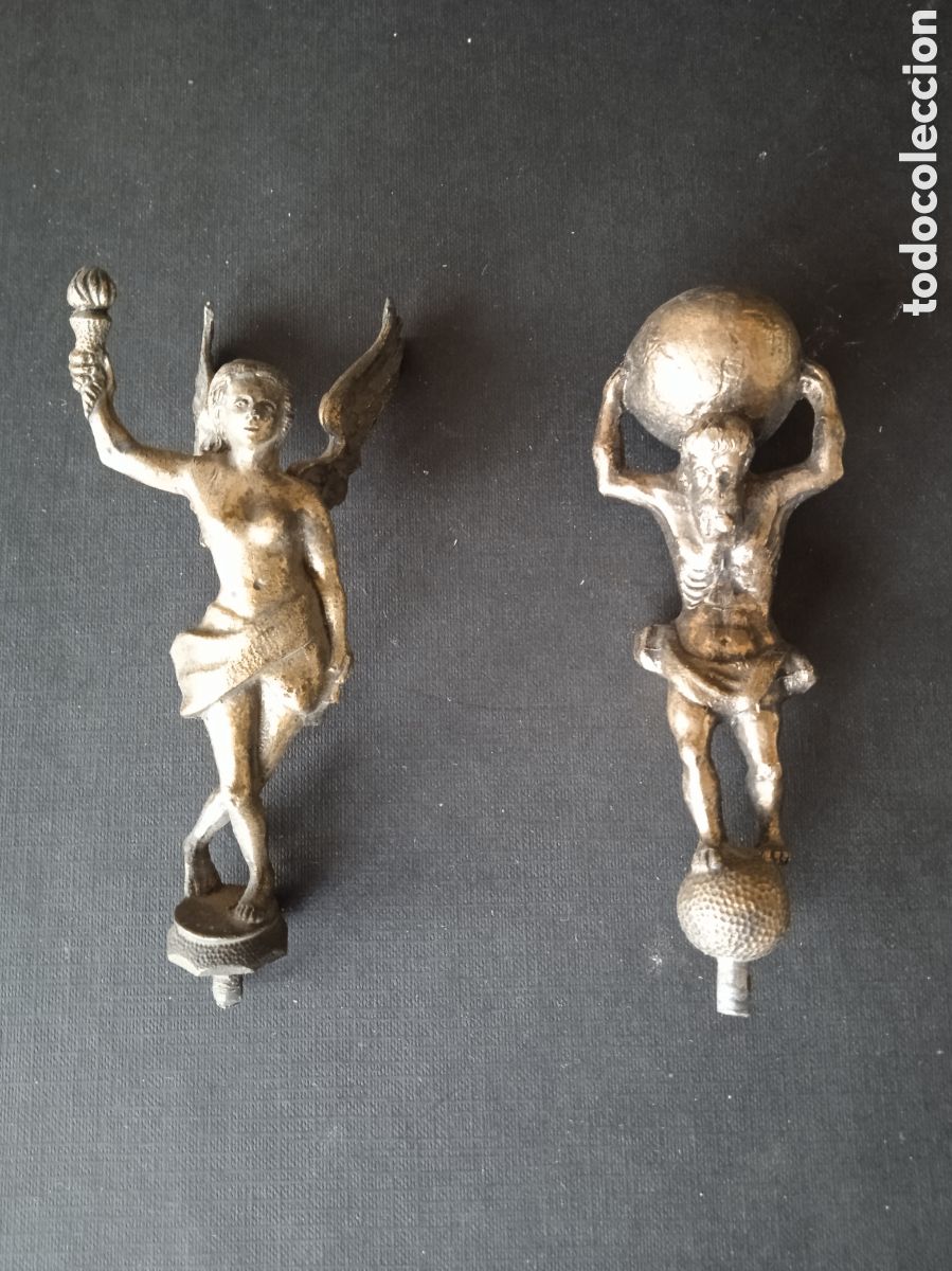 Antiquit&auml;ten: DOS FIGURAS DE METAL DORADO.