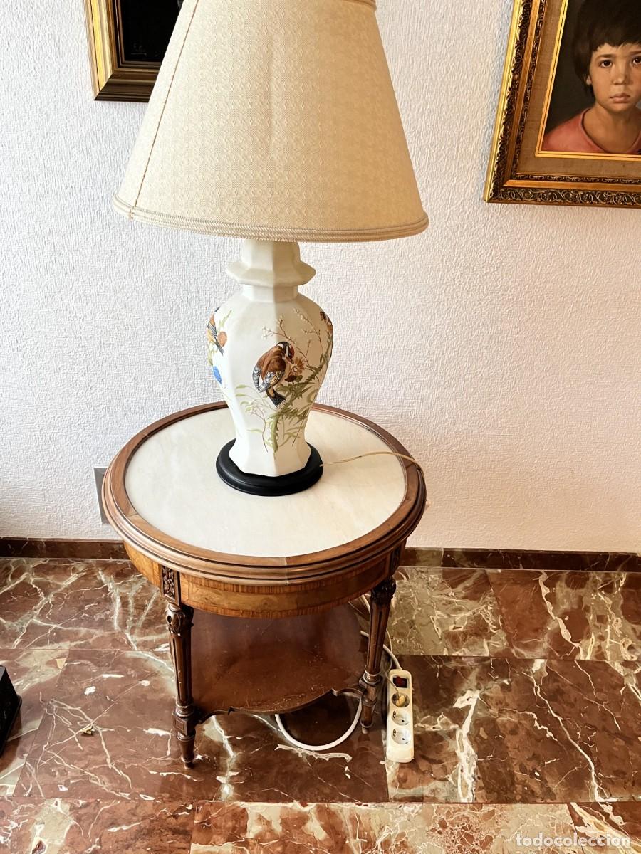 Antig&uuml;edades: Dos mesitas auxiliares - Foto 1